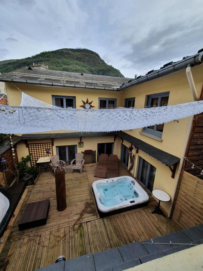 Le Patio De Luchon Bed & Breakfast Bagneres-de-Luchon Exterior photo